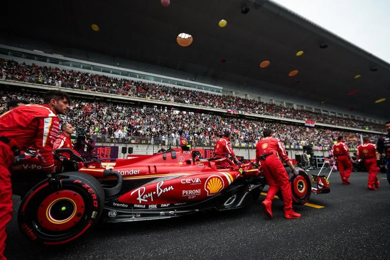  Ferrari fecha mega acordo com HP, rivalizando com Red Bull