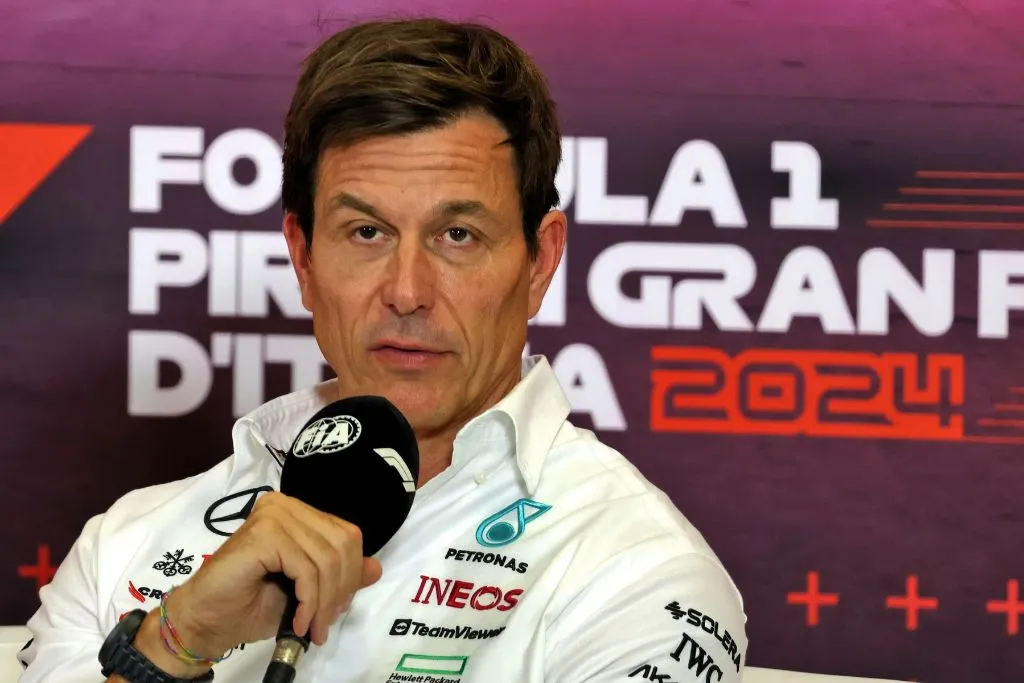 Mercedes busca se recuperar e mostrar evolução no GP do Azerbaijão, diz Toto Wolff