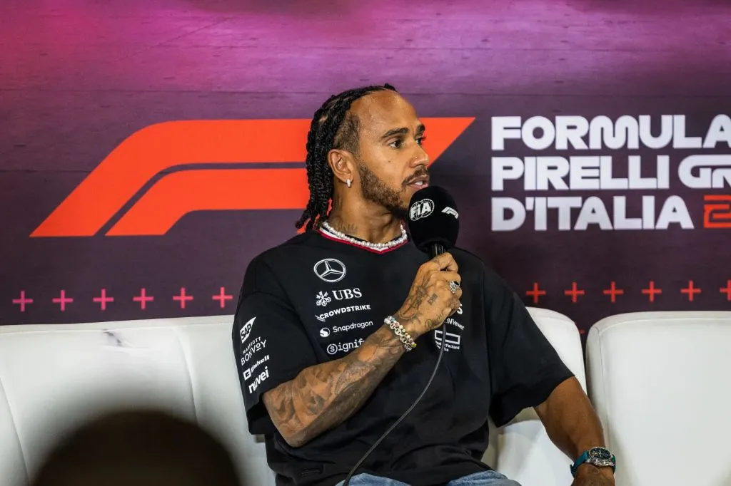 McLaren tinha ritmo para vencer, mas errou na estratégia, diz Hamilton