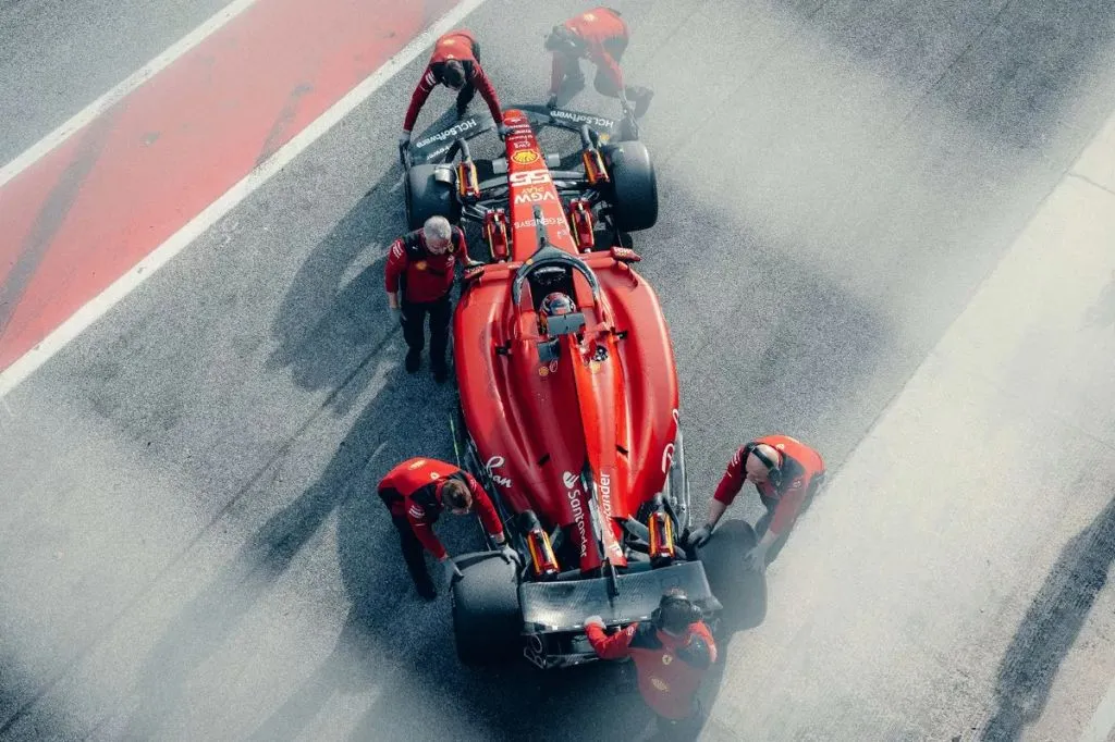 F1: Ferrari faz descobertas e melhora sistema híbrido após teste em Barcelona