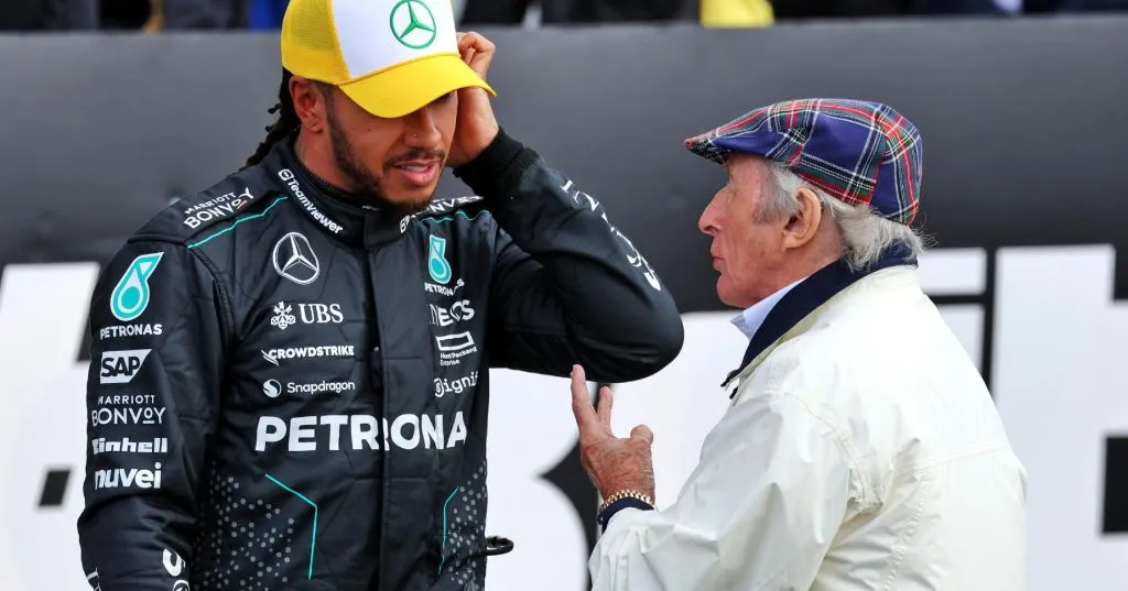 Stewart avalia: mudança de Hamilton para a Ferrari será "mais difícil"