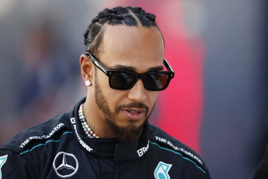 "Deus sabe há quanto tempo eles fazem isso", diz Hamilton sobre Red Bull