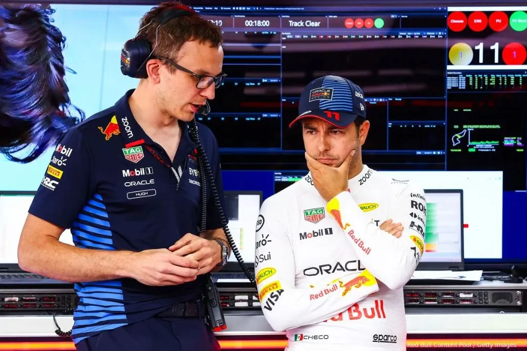Perez revela desafios de ser companheiro de equipe de Verstappen