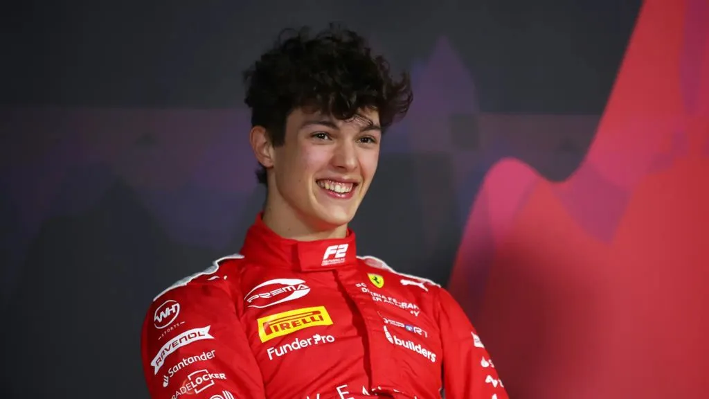 Marko: "Ferrari pagou caro no Hamilton, e tinham de graça o super talento Bearman"