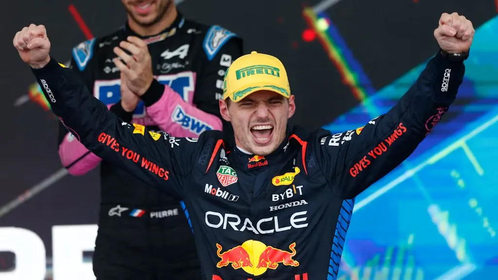 Verstappen comemora vitória e diz: "Quando estou com raiva, funciona melhor"