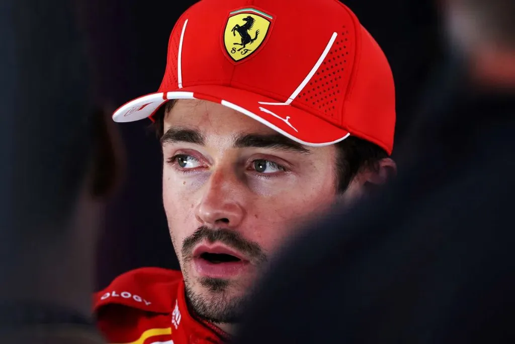  Leclerc intrigado com a falta de velocidade: "Isso é estranho"