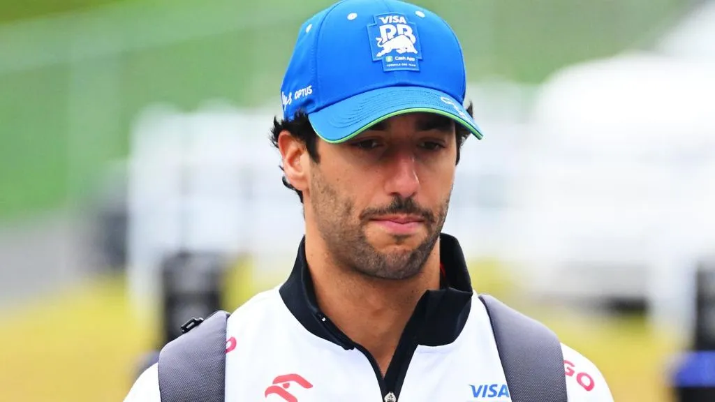 Ricciardo confia em experiência para superar momento difícil 