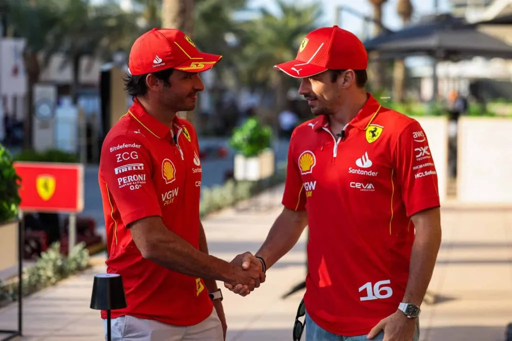 Leclerc e Sainz após disputa intensa: "Está tudo bem"