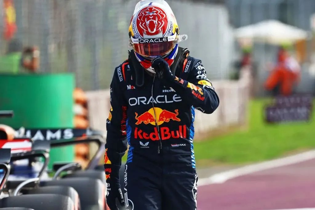 Imagens de Kelly Piquet e Verstappen com a filha encantam fãs em Monza