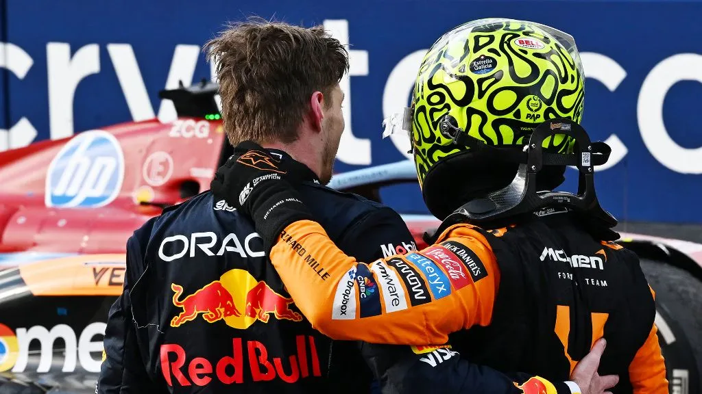 "Eu nunca conseguiria fazer o mesmo", diz Verstappen sobre ritmo de Norris 