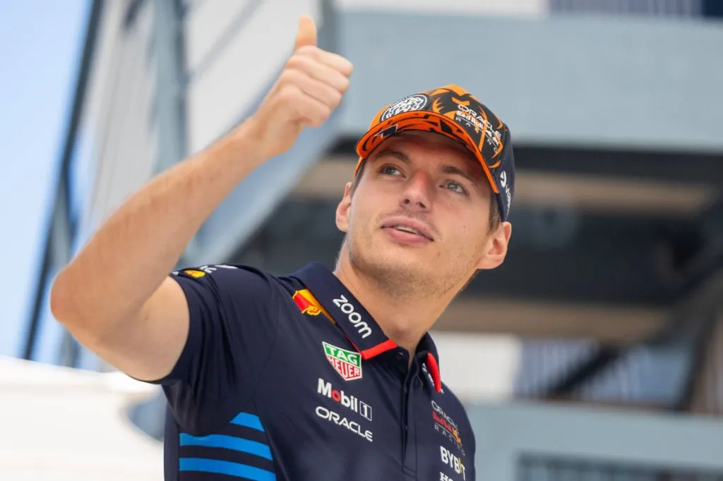 Max Verstappen confirma que estará na Red Bull em 2025
