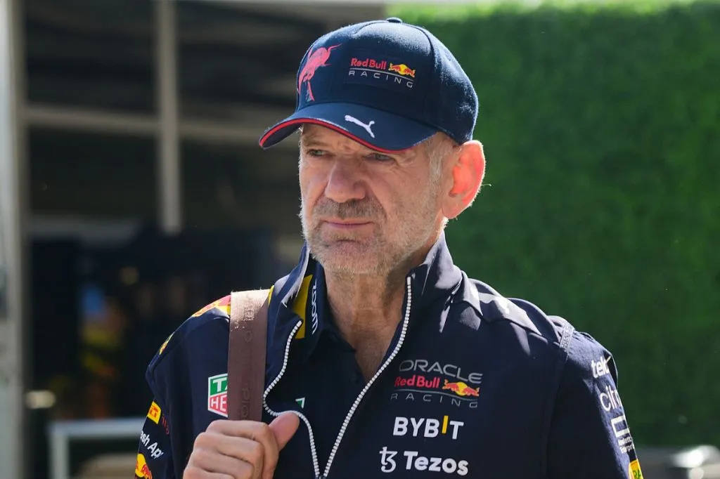 "Minha principal motivação": Adrian Newey explica decisão de continuar na Fórmula 1