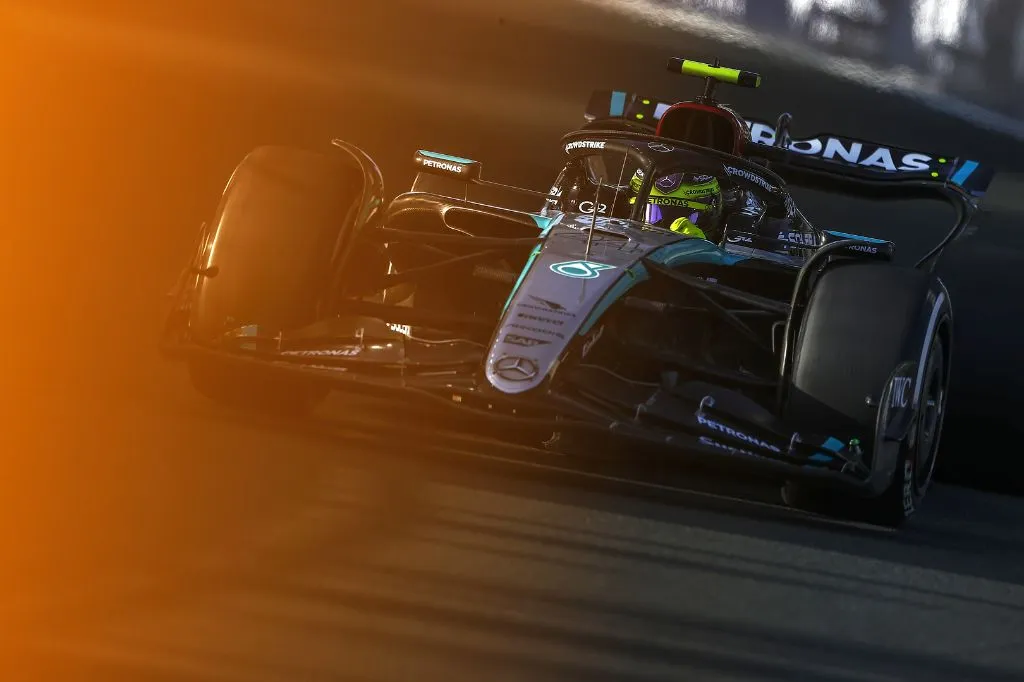 F1: Mercedes fará experimentos no GP da Austrália para resolver saltos e falta de aderência
