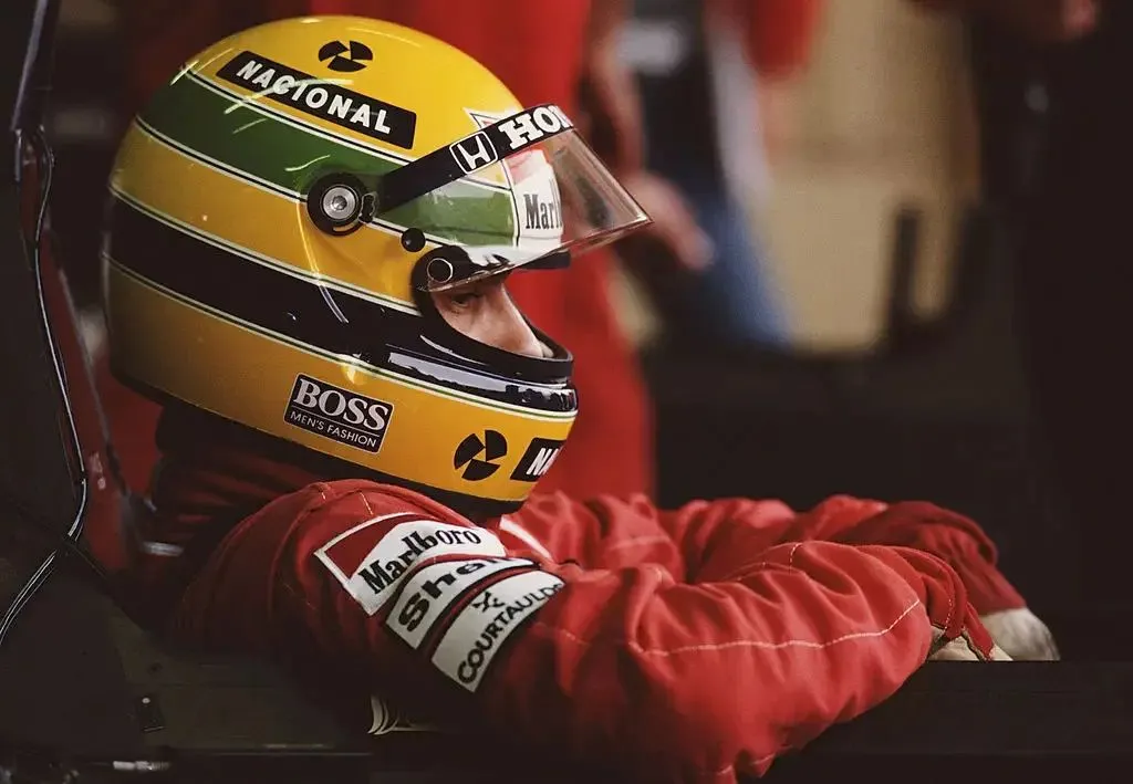 Relembre os momentos marcantes do fim de semana de Ímola em 1994, que culminou na morte de Ayrton Senna