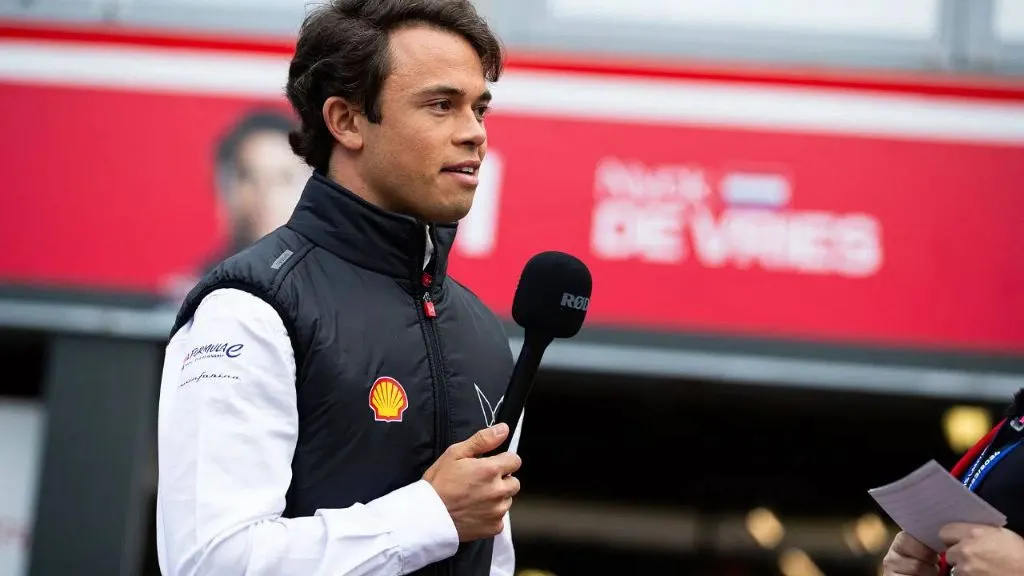 De Vries passa por desafios na transição para a F1: "Sempre posso voltar"