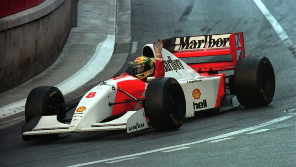 30 anos depois: Vettel homenageará Senna ao volante do lendário McLaren MP4/8