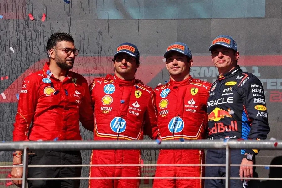 Ferrari pode surpreender nas últimas corridas da temporada, afirma Carlos Sainz