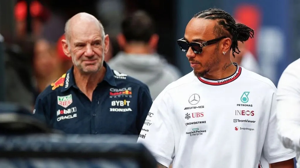 Hezemans: "Newey quer vencer Verstappen com Hamilton"