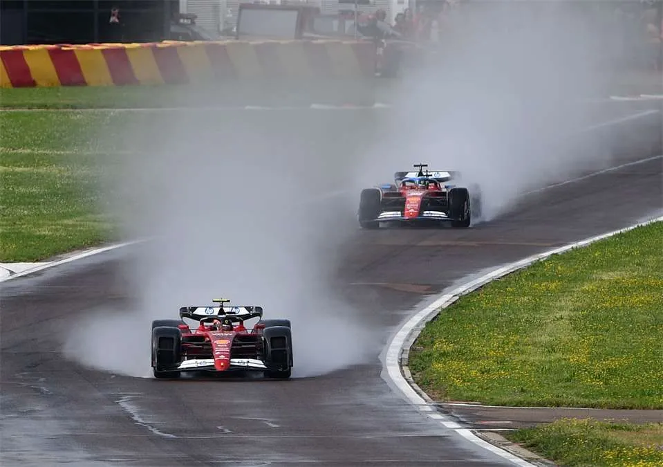 Ferrari testa nova inovação para enfrentar condições de chuva