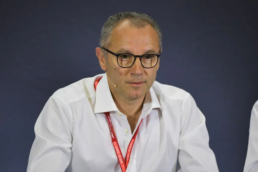 Stefano Domenicali esclarece futuro da F1 em Barcelona em meio a incertezas
