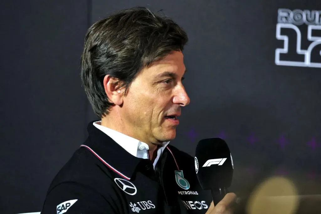 Wolff comenta sobre Verstappen e o futuro da Mercedes após a vitória de Hamilton no GP da Inglaterra